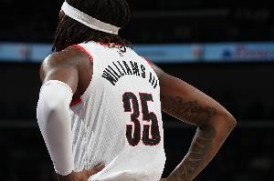 阿夫迪亚：很想念罗威 希望他能保持健康 我们非常需要他